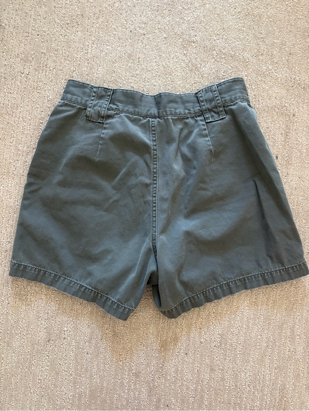St John’s Bay Olive cargo shorts - Picture 2 of 3